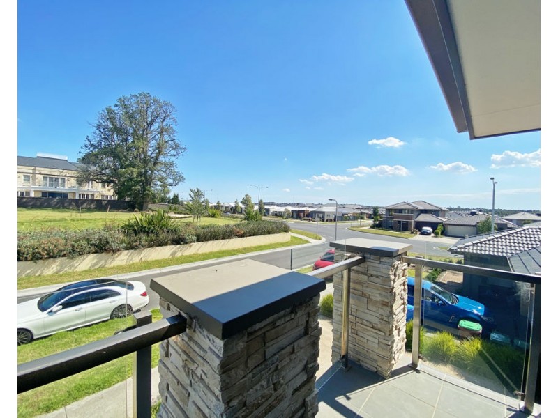 3 Rossiter Retreat, Cranbourne North VIC 3977