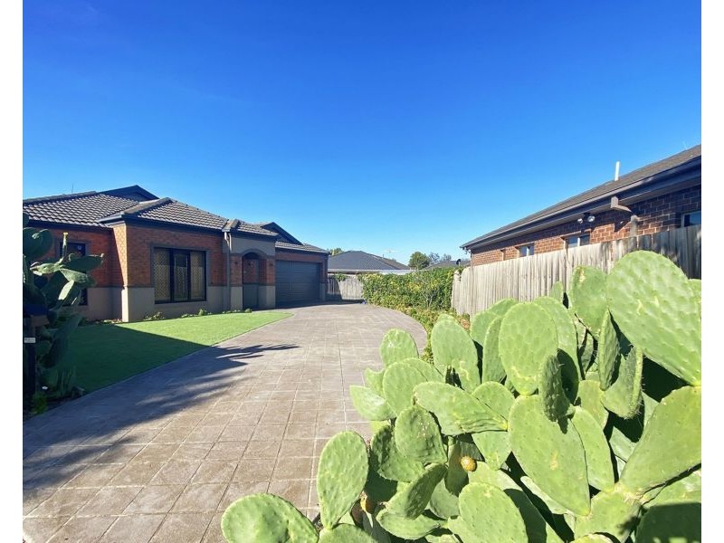 14 Dusky Crescent, Tarneit VIC 3029
