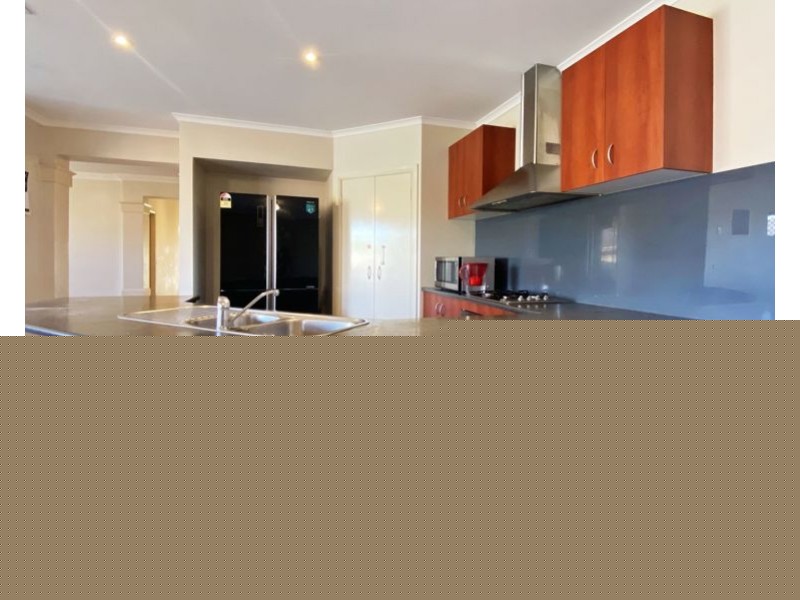 14 Dusky Crescent, Tarneit VIC 3029