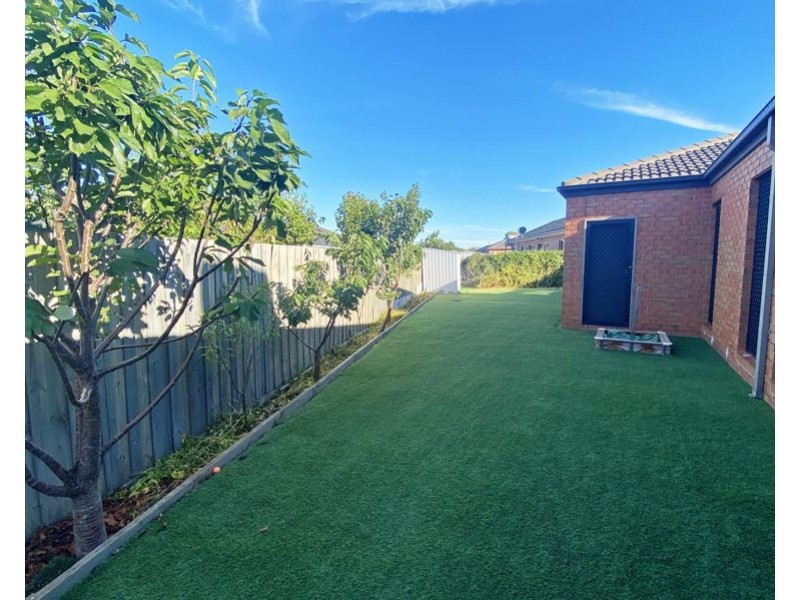 14 Dusky Crescent, Tarneit VIC 3029