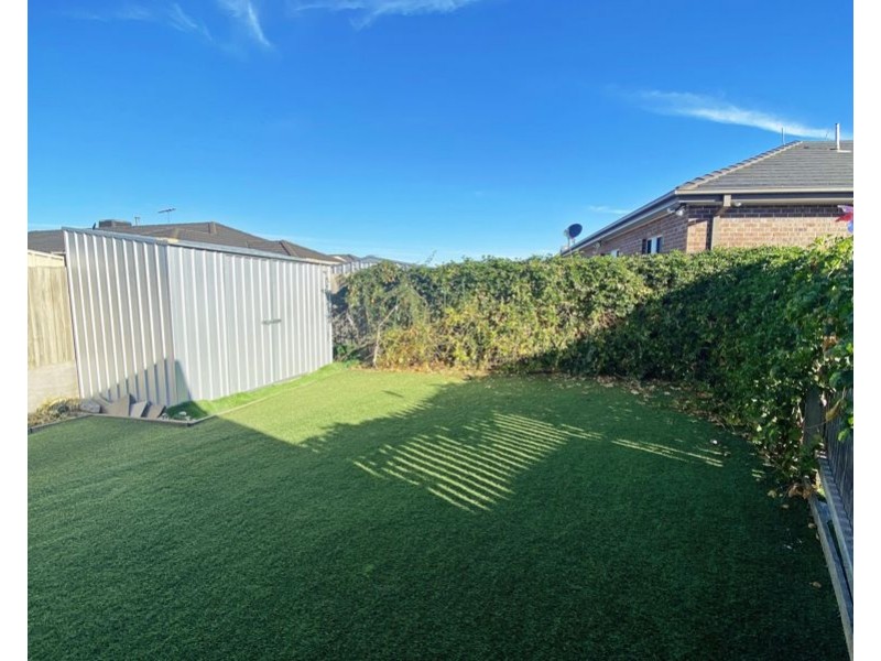 14 Dusky Crescent, Tarneit VIC 3029