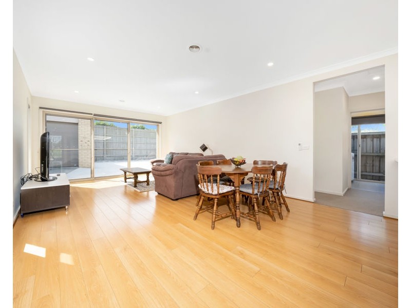 76 Aleppo Place, Cranbourne VIC 3977
