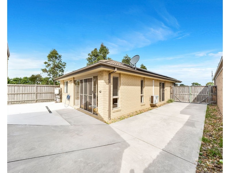 76 Aleppo Place, Cranbourne VIC 3977