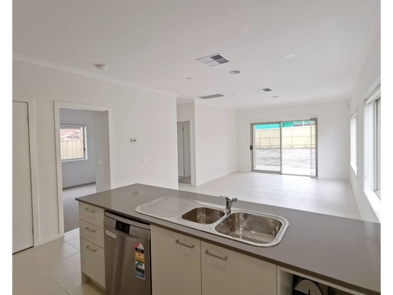 Junction Village VIC 3977