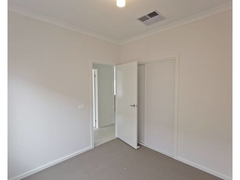 Junction Village VIC 3977