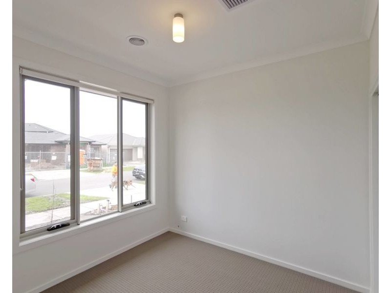 Junction Village VIC 3977