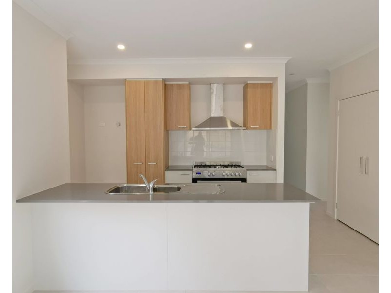 Junction Village VIC 3977