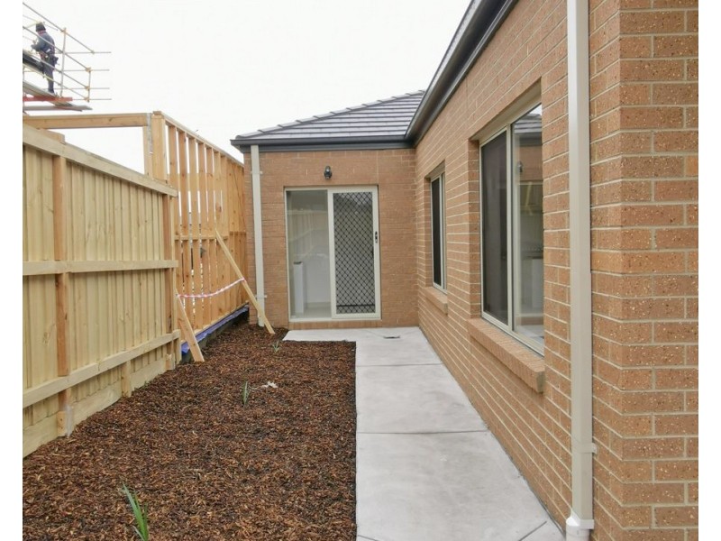 Junction Village VIC 3977