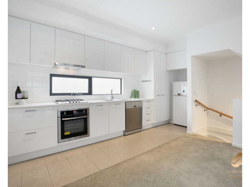 10 Steel Walk, Maidstone VIC 3012