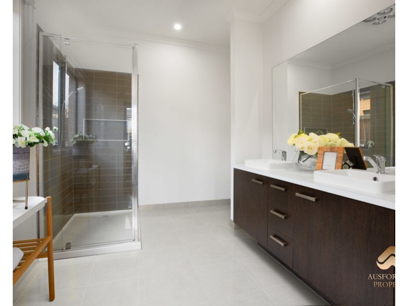 7 Chamberlain Way, Williams Landing VIC 3027