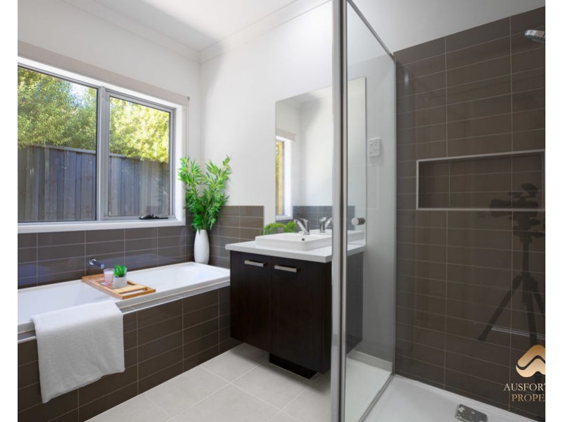 7 Chamberlain Way, Williams Landing VIC 3027