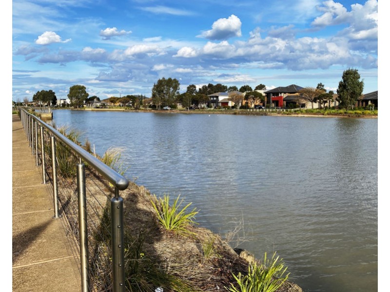 7 Chamberlain Way, Williams Landing VIC 3027