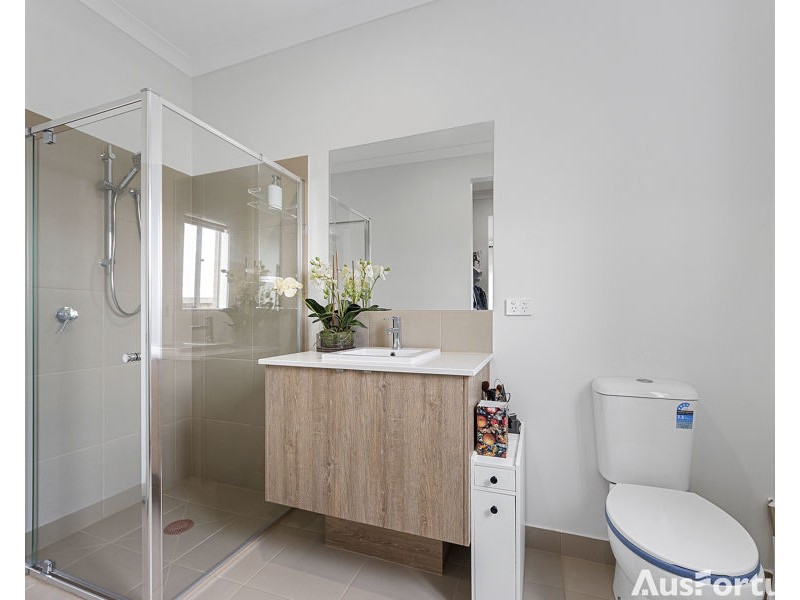 8 Gold Street, Tarneit VIC 3029