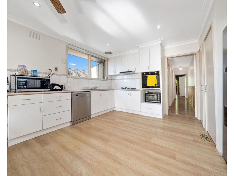 2 Bellbird Drive, Wantirna VIC 3152