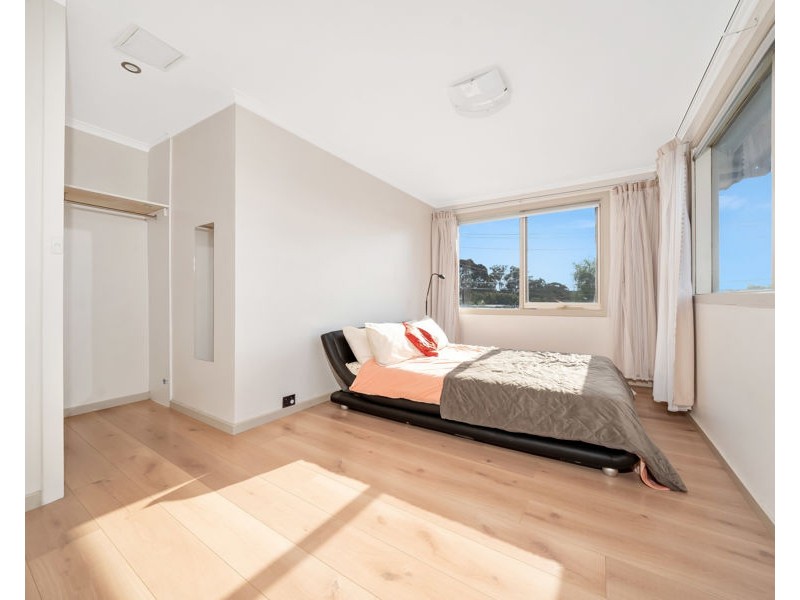 2 Bellbird Drive, Wantirna VIC 3152