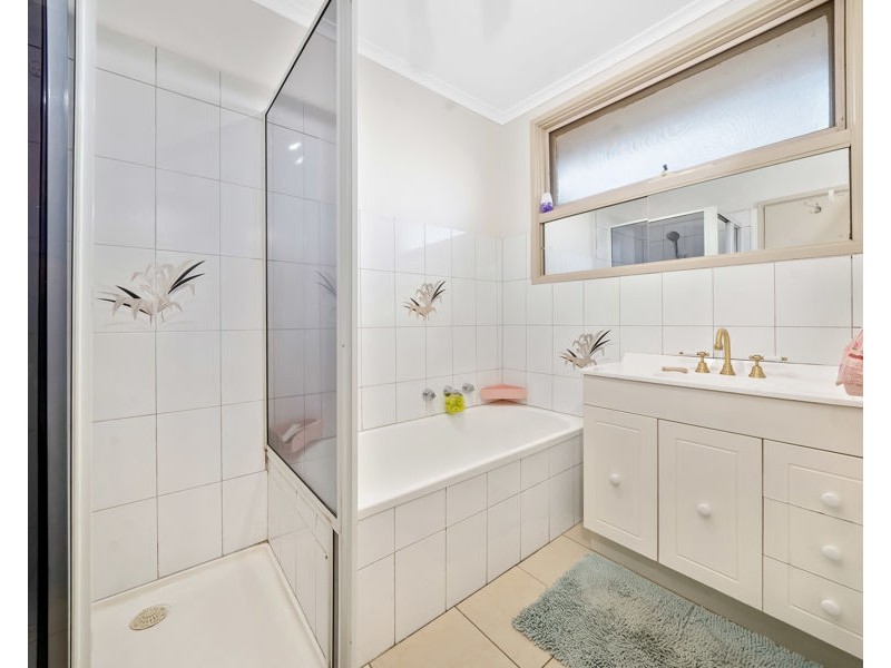 2 Bellbird Drive, Wantirna VIC 3152