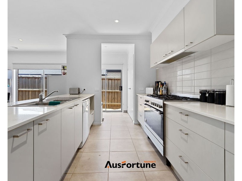 19 Donahue St, Truganina VIC 3029