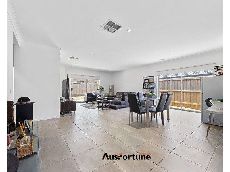 19 Donahue St, Truganina VIC 3029