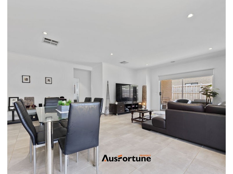 19 Donahue St, Truganina VIC 3029