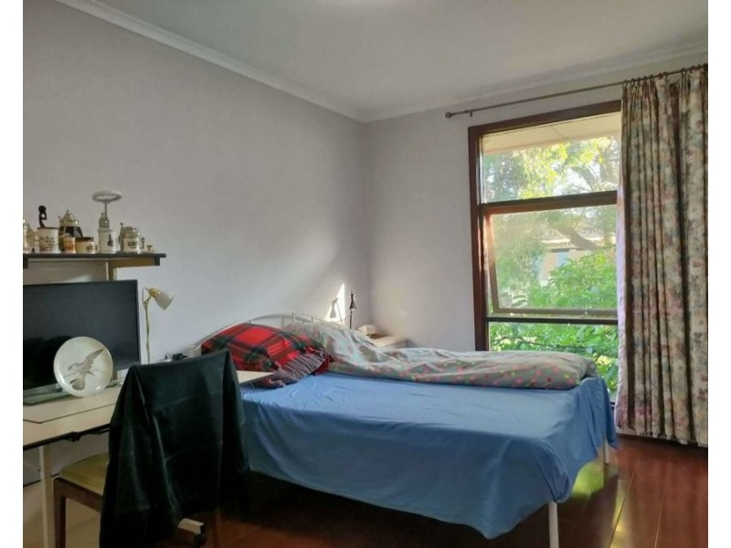 27 Snowden Drive, Glen Waverley VIC 3150