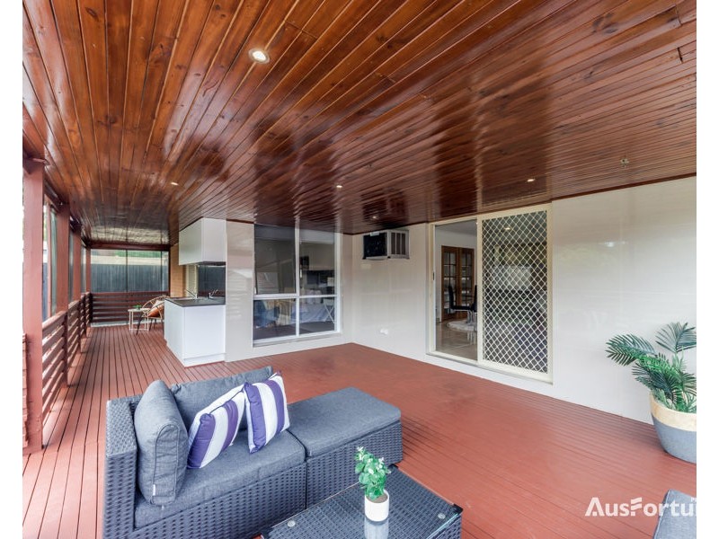 11 Myoora Drive, Mooroolbark VIC 3138