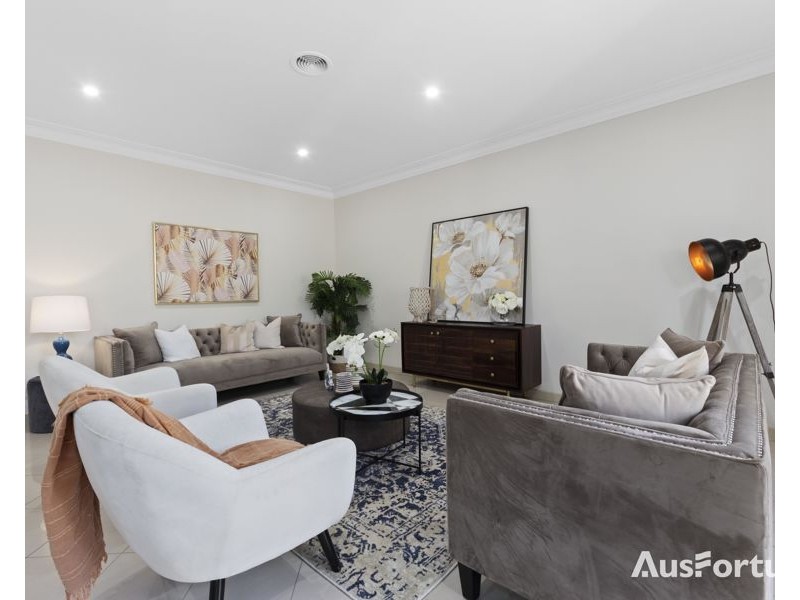 6/2 Sandlewood Lane, Point Cook VIC 3030