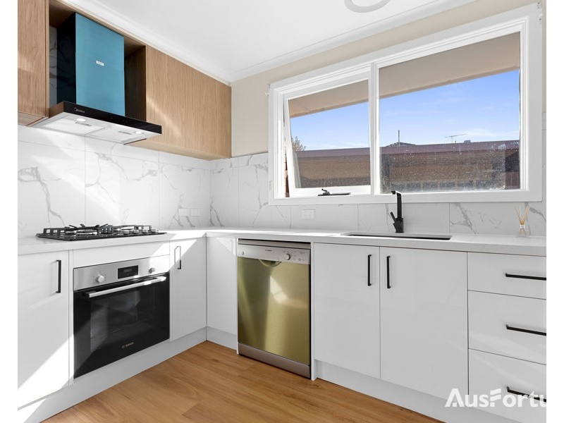6 Beetham Parade, Rosanna VIC 3084