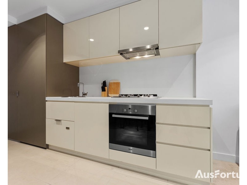 1103/33 Mackenzie Street, Melbourne VIC 3000