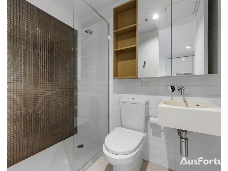 1103/33 Mackenzie Street, Melbourne VIC 3000
