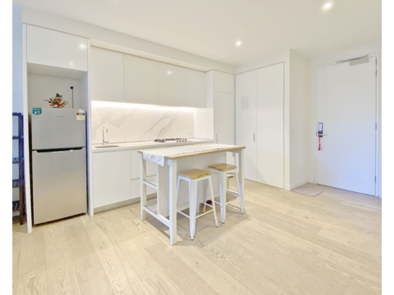 111/77 Queens Road, Melbourne VIC 3000