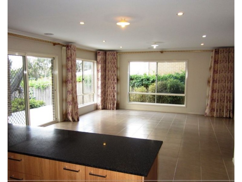 31 Queens Gardens, Bundoora VIC 3083