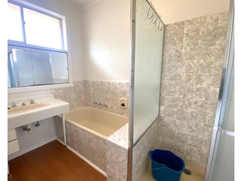 1/2 Boxleigh Grove, Box Hill North VIC 3129