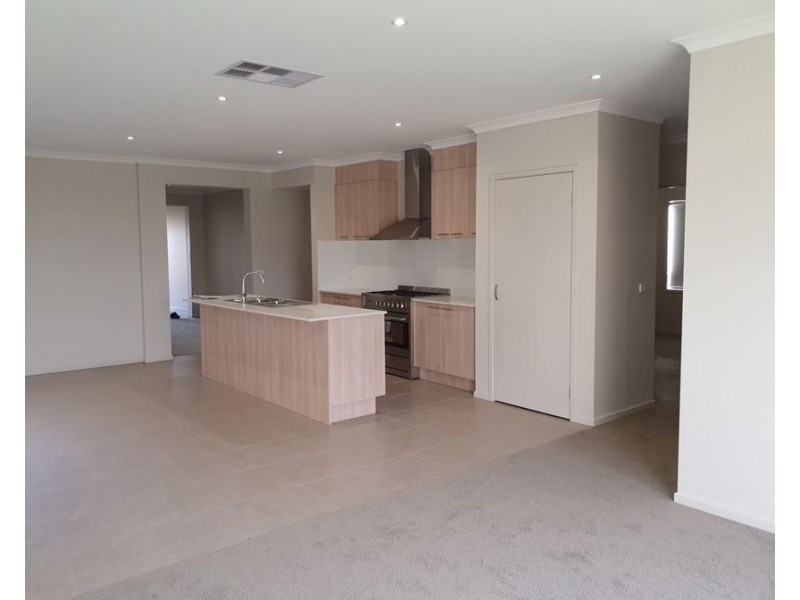 50 Europe St, Truganina VIC 3029