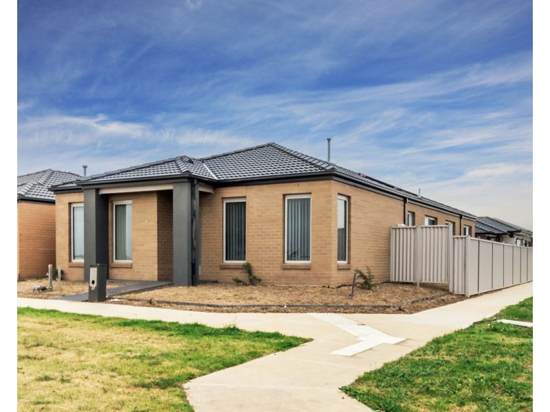 27 Liston Ave, Tarneit VIC 3029