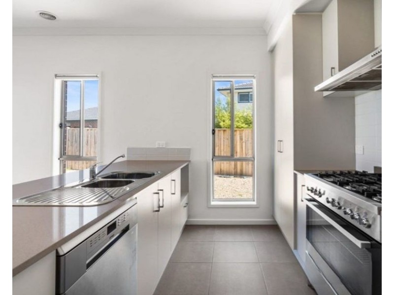 G09/13 Foundation Blvd, Burwood East VIC 3151