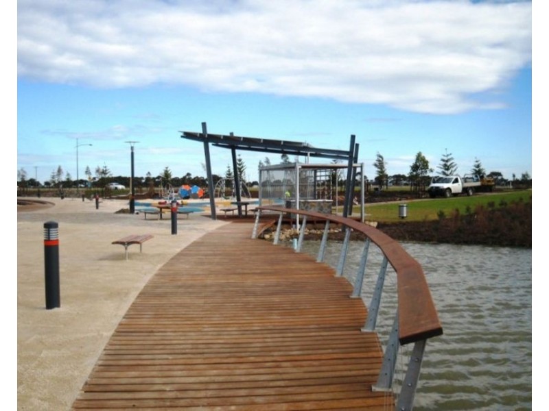 14 Aldinga Ave, Point Cook VIC 3030