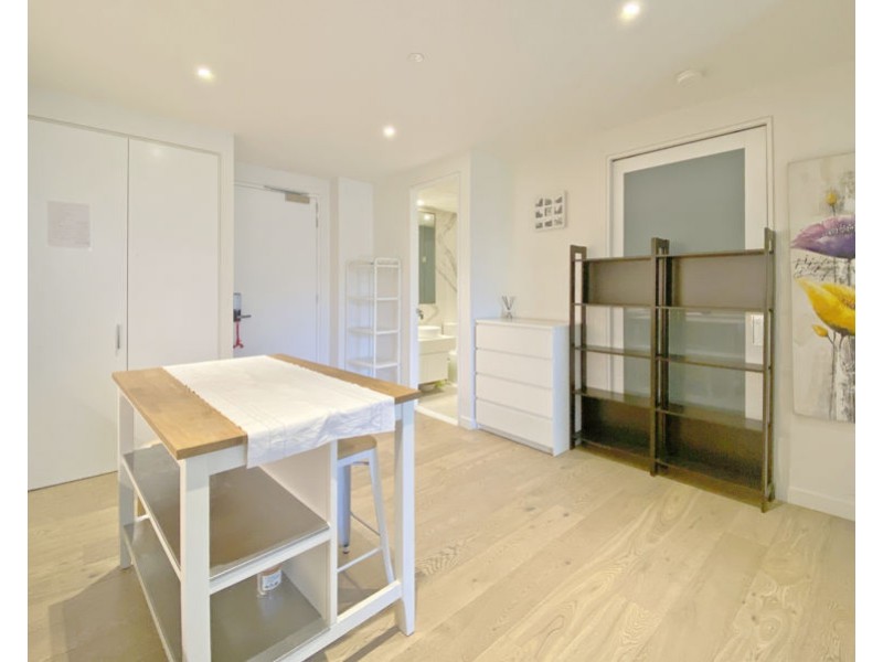 111/77 Queens Road, Melbourne VIC 3000