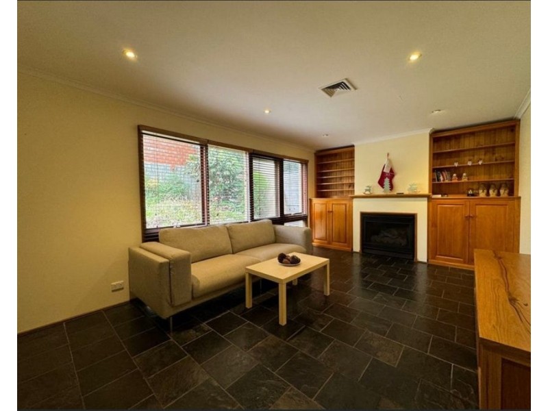 4 Bluegum Avenue, Wheelers Hill VIC 3150