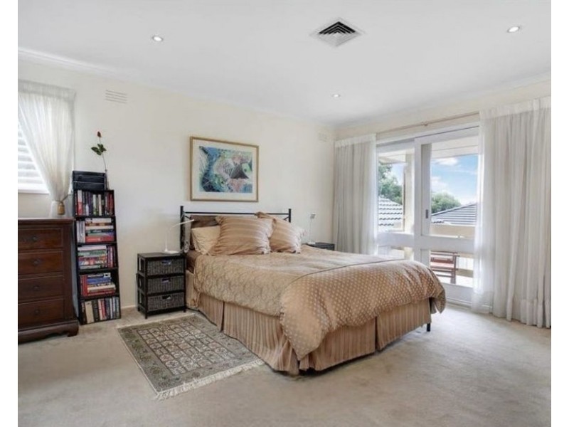 4 Bluegum Avenue, Wheelers Hill VIC 3150