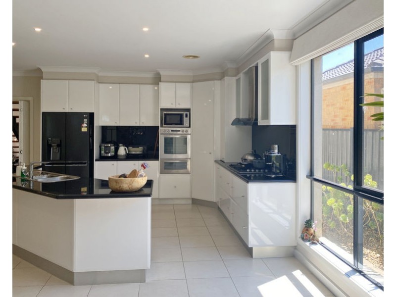 9 Juniper Ave, Point Cook VIC 3030