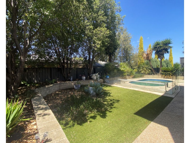 9 Juniper Ave, Point Cook VIC 3030