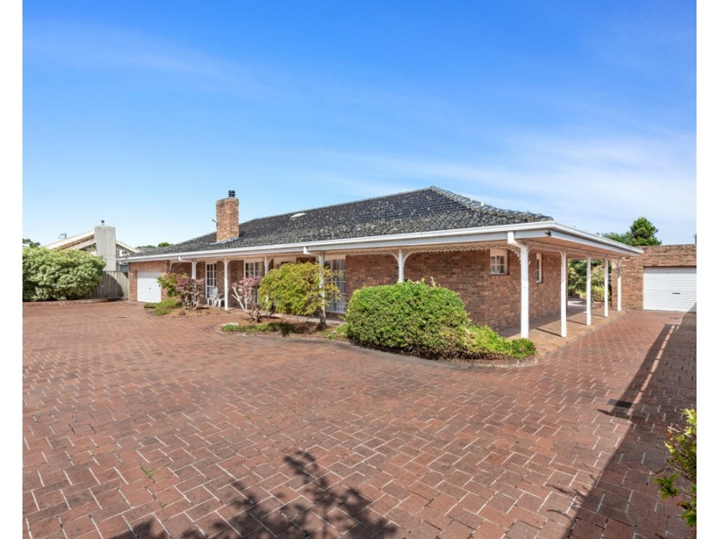 156-158 Mcfees Rd, Dandenong North VIC 3175