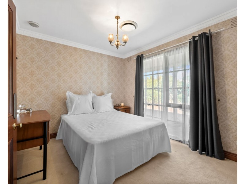156-158 Mcfees Rd, Dandenong North VIC 3175