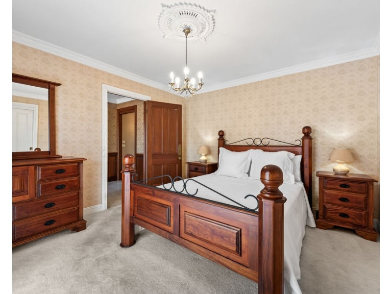 156-158 Mcfees Rd, Dandenong North VIC 3175