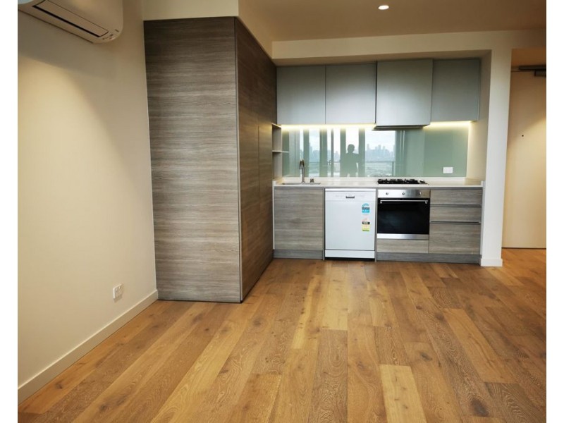 601 188 Ballaract Road, Footscray VIC 3011