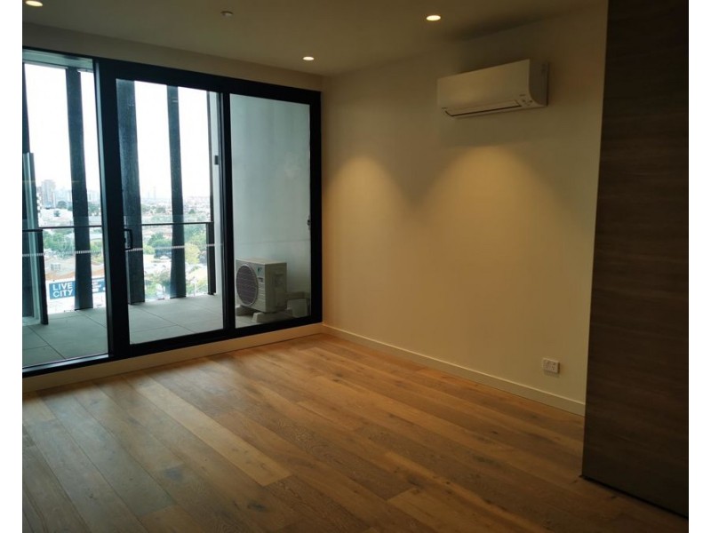 601 /188 Ballarat Road, Footscray VIC 3011