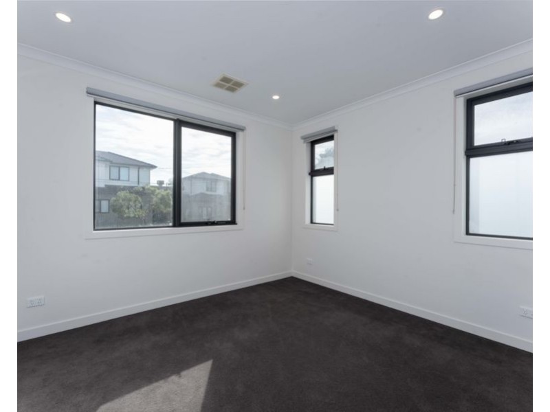 19 talbett Street, Burwood VIC 3125