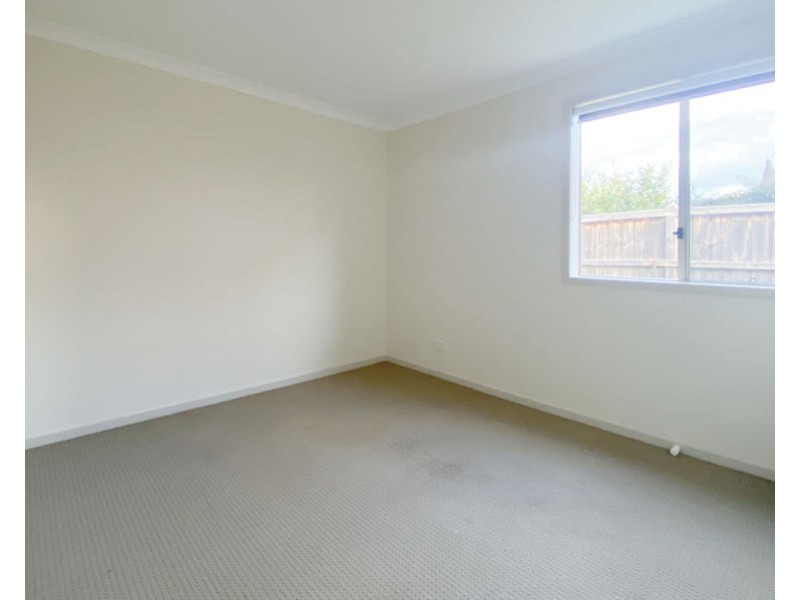 71 Fongeo Drive, Point Cook VIC 3030