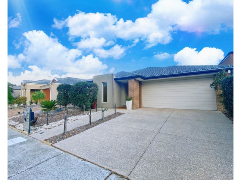 71 Fongeo Drive, Point Cook VIC 3030