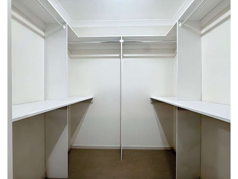 71 Fongeo Drive, Point Cook VIC 3030